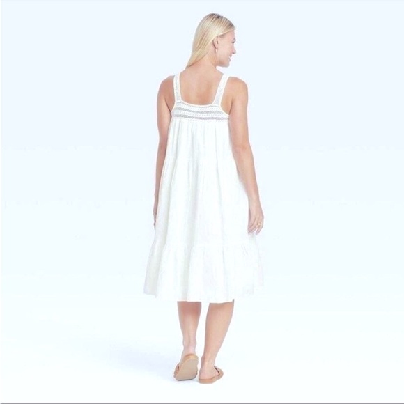 RUFFLED square neck Maxi Dress With flowing body and thick straps NWT - Picture 3 of 8